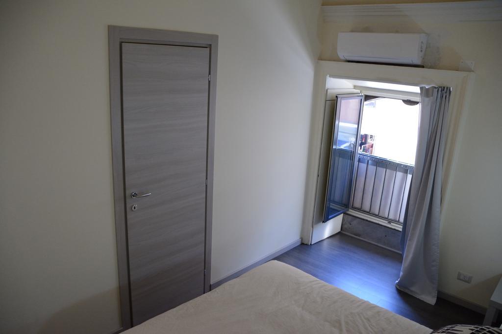 Catania Etnea Bed And Breakfast ห้อง รูปภาพ