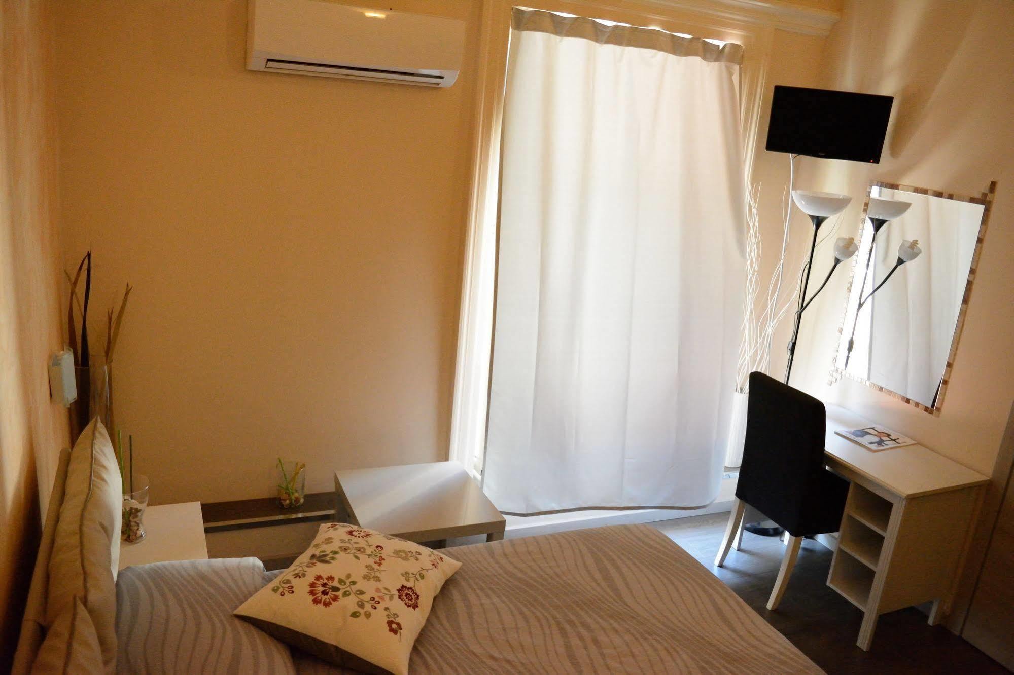 Catania Etnea Bed And Breakfast ภายนอก รูปภาพ