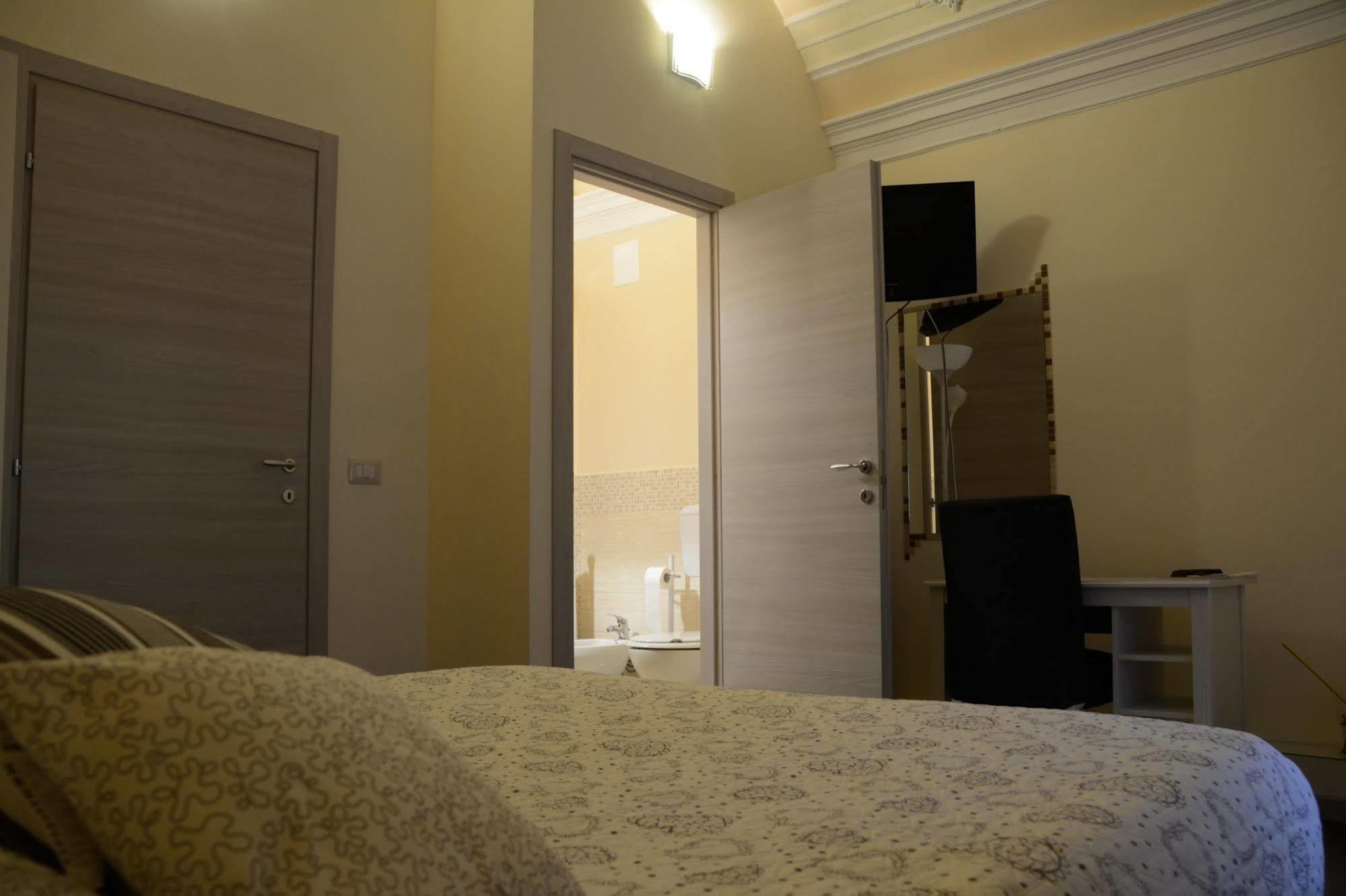 Catania Etnea Bed And Breakfast ภายนอก รูปภาพ